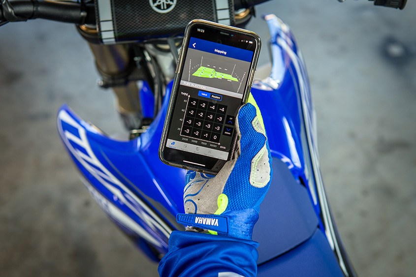 Спортивный эндуро Yamaha WR450F 2019 года. Мобильное приложение