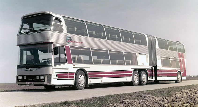 Neoplan Jumbocruiser N138/4 – самый большой дорожный автобус