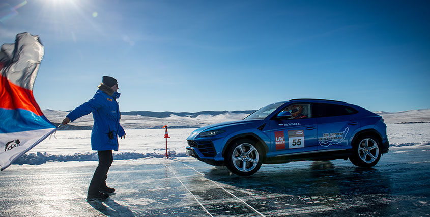 Lamborghini Urus установил рекорд скорости на льду Байкала