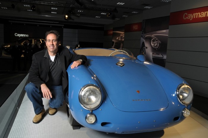 Американский актер Джерри Сайнфелд продал на аукционе часть своей коллекции немецких спорткаров