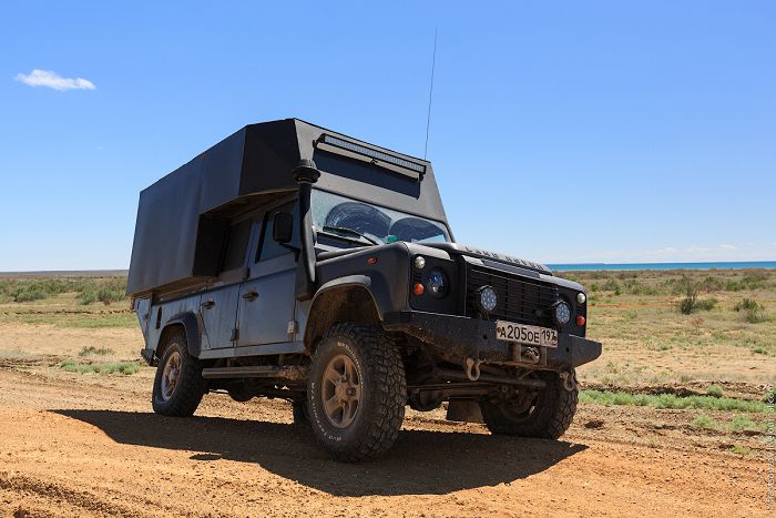 Путешествие на внедорожном автодоме Land Rover Defender