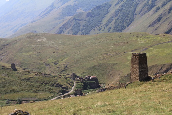 Внедорожная экспедиция по Северной Осетии. Родовая башня